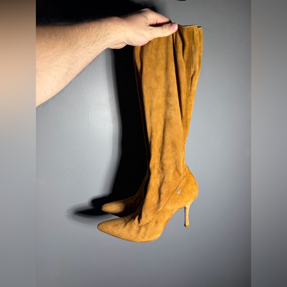 Escada Camel Suede Knee High Heeled Boots Size EU 39 - Picture 4 of 9